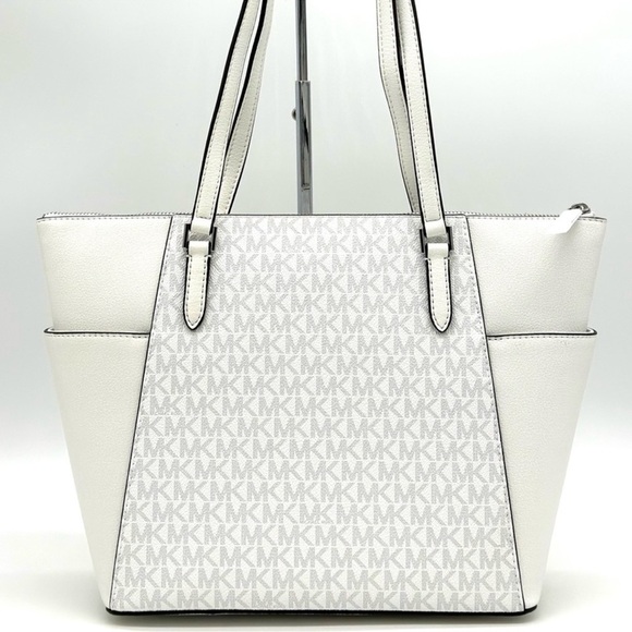 Michael Kors Large Charlotte Tote Bag Optic
White Leather - Picture 5 of 11